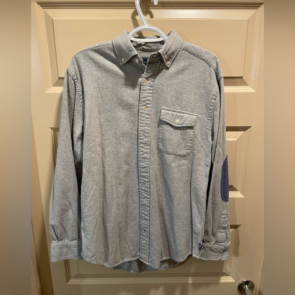 Men’s medium Vineyard Vines Crosby Shirt 100% cotton.